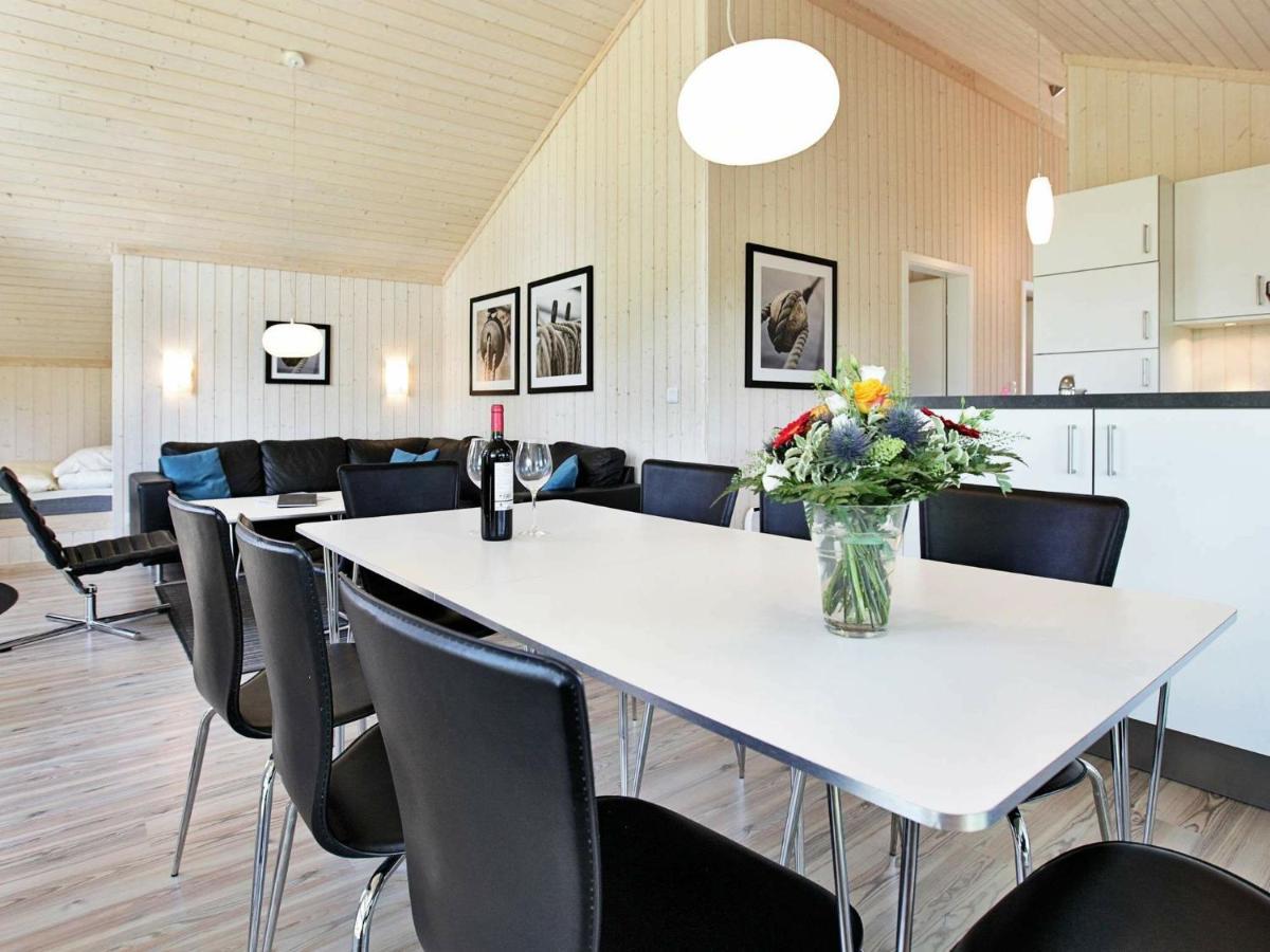 Three-Bedroom Holiday Home In Grossenbrode 1 エクステリア 写真