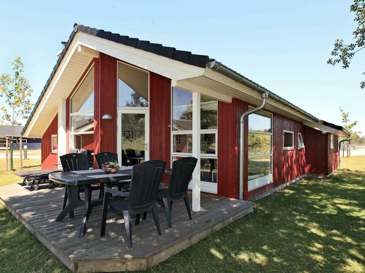 Three-Bedroom Holiday Home In Grossenbrode 1 エクステリア 写真